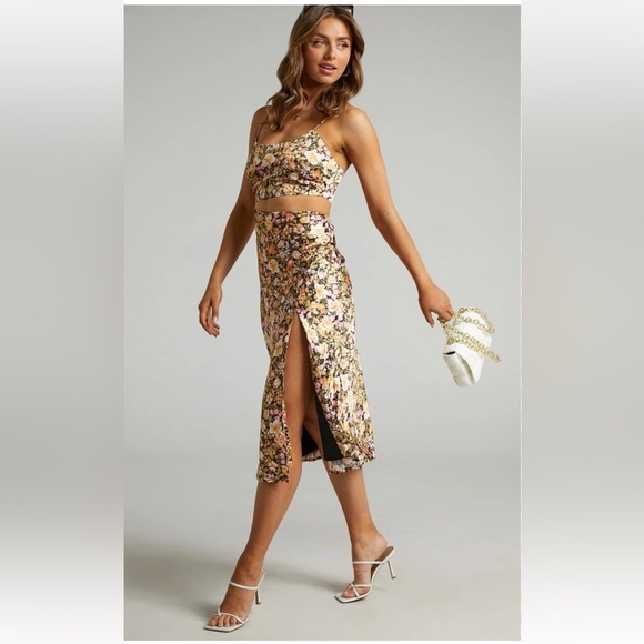 Showpo Midi Dress Sz 2 Black Floral High Slit Cutout Waist UK 6 Party Event AU 6 - Picture 1 of 11